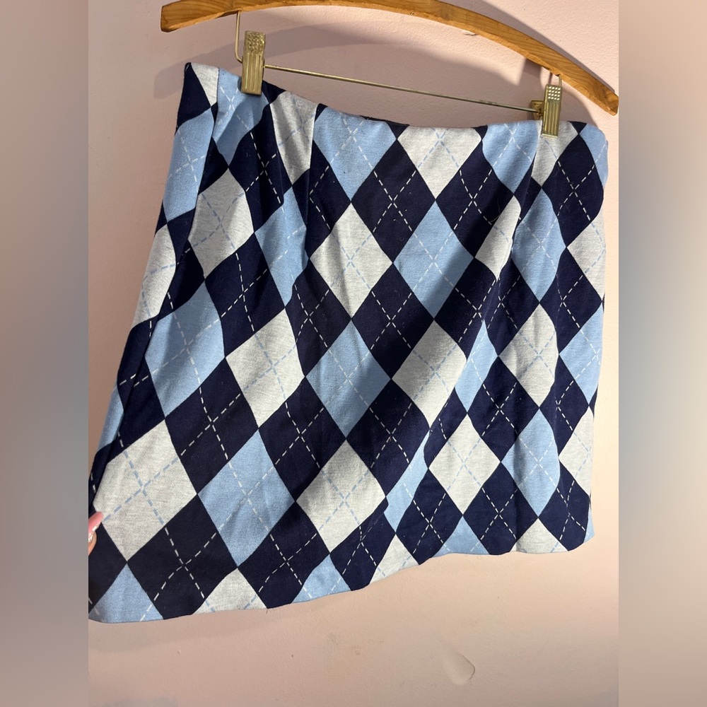 beautiful blue skirt!